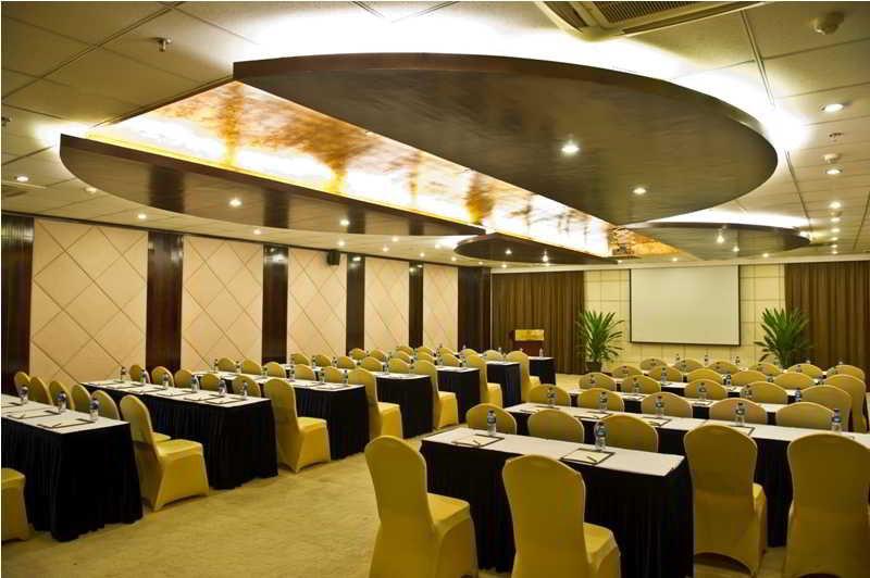 Garden Hotel 4*